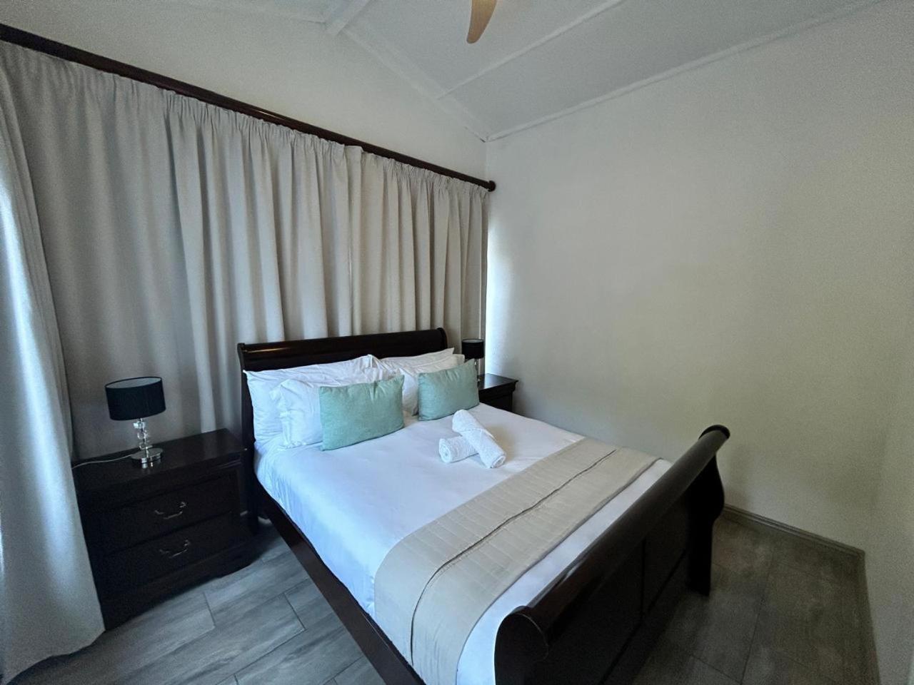 Calla Lily Guesthouse Mbombela Exterior photo