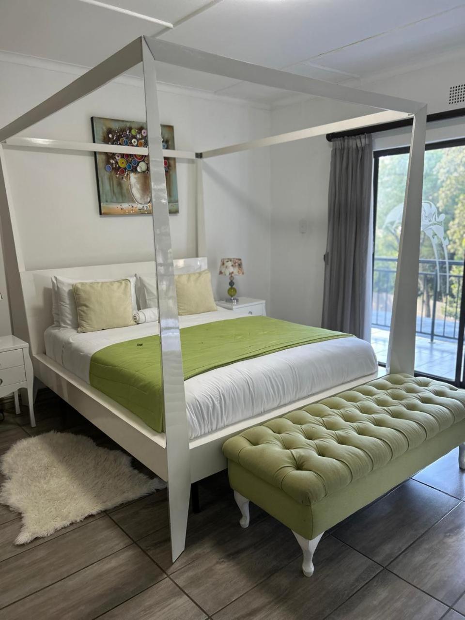 Calla Lily Guesthouse Mbombela Exterior photo
