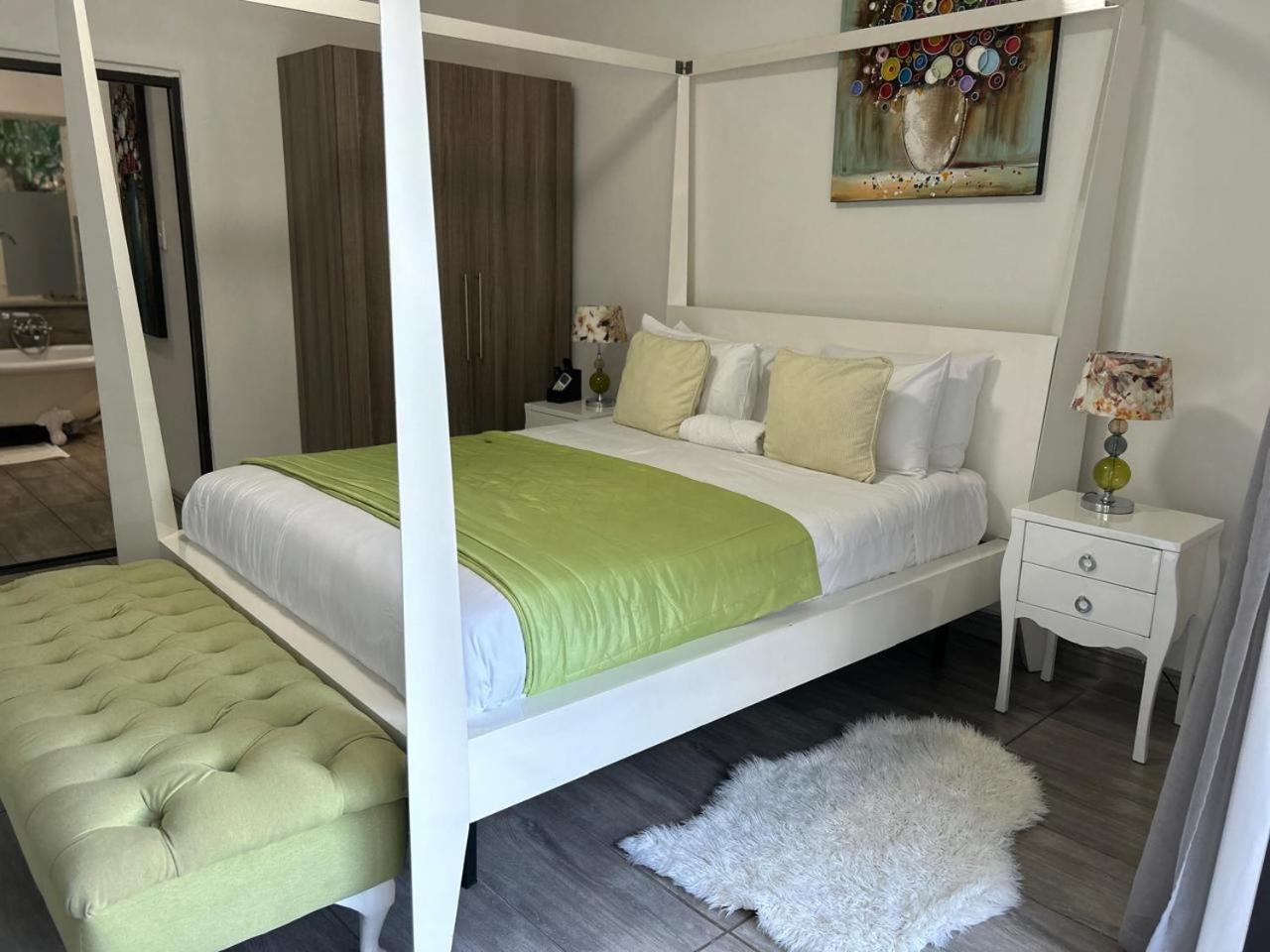 Calla Lily Guesthouse Mbombela Exterior photo